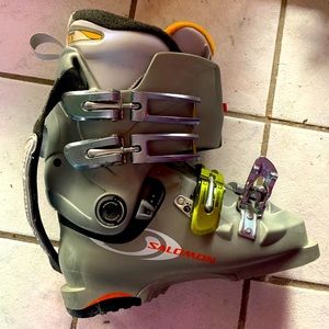 salomon ski boots womens flex 60-70